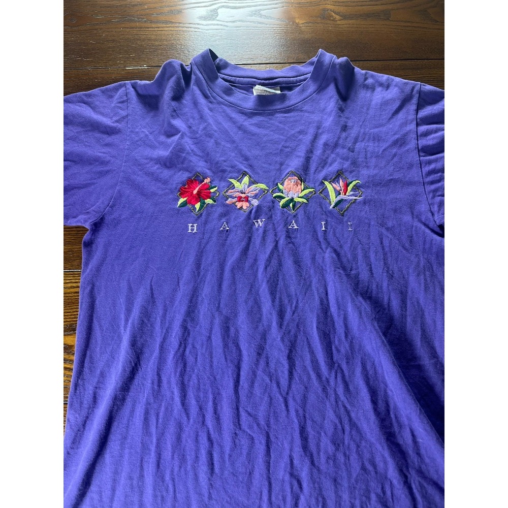 Vintage Hawaii Embroidered Floral Purple Single Stitch Shirt Made in USA Medium